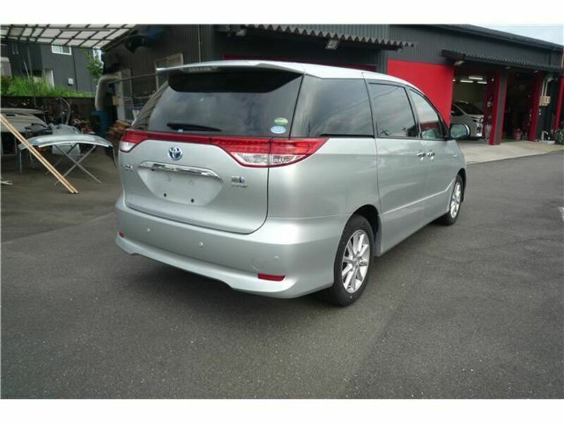 ESTIMA HYBRID