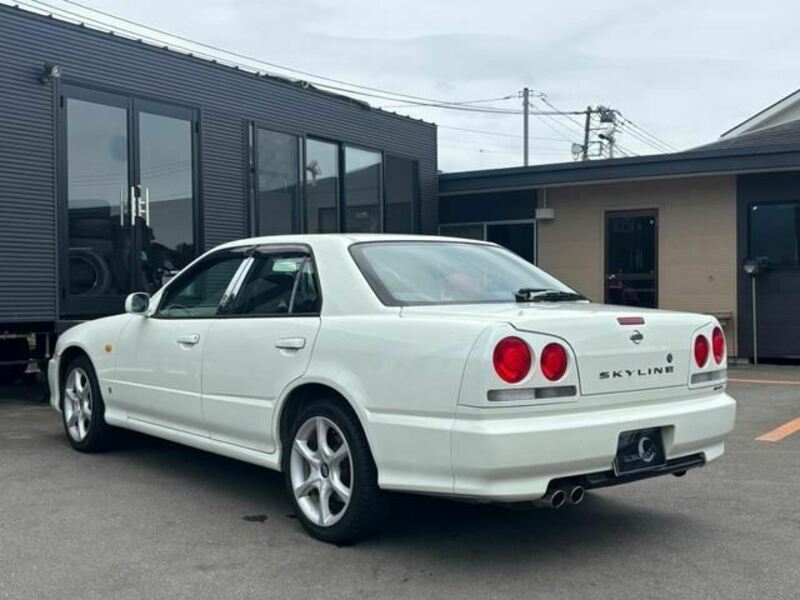SKYLINE