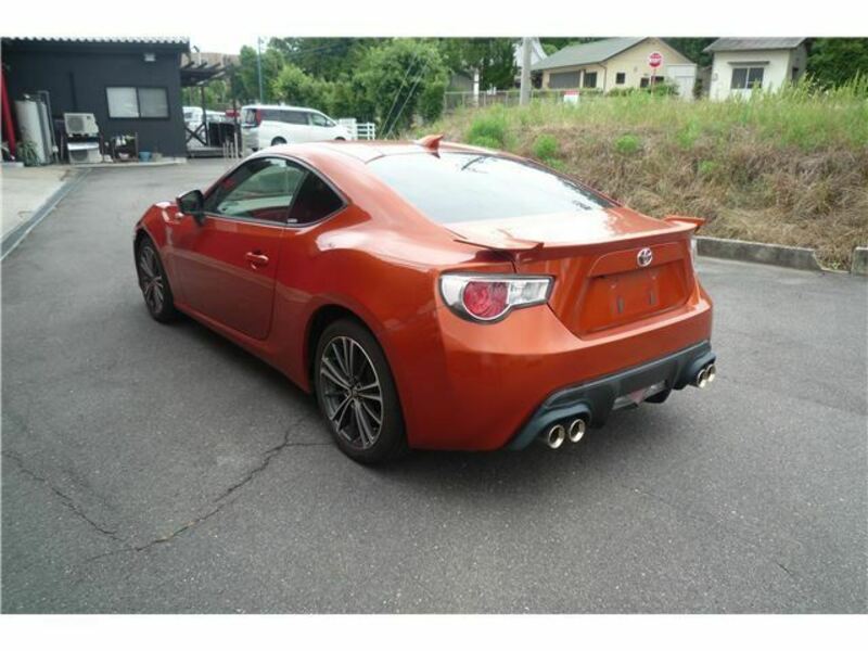 86