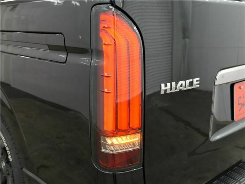 HIACE VAN