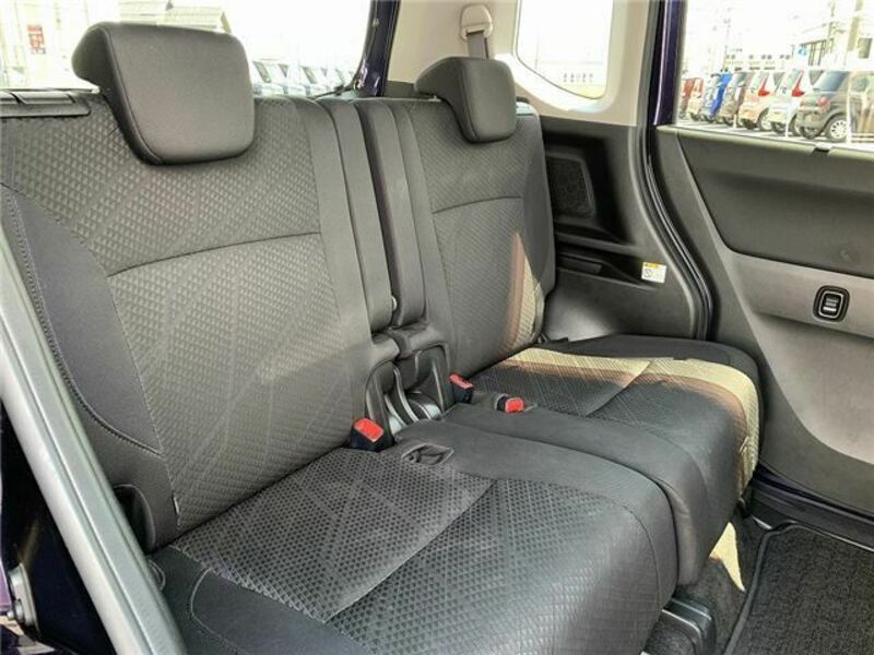 DELICA D2
