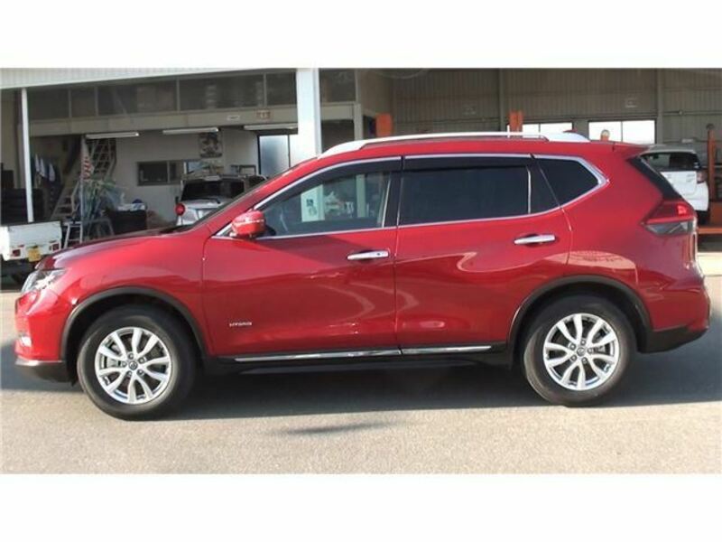 X-TRAIL