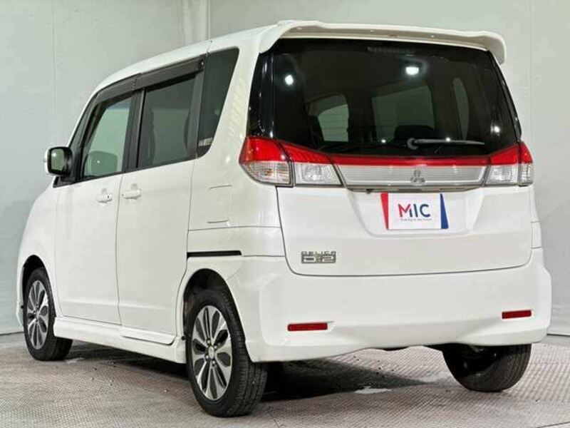 DELICA D2