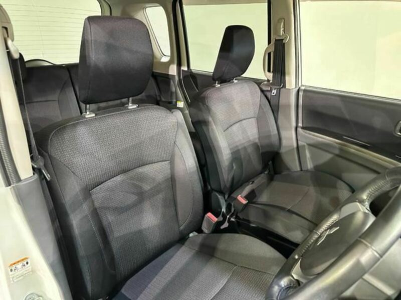 DELICA D2