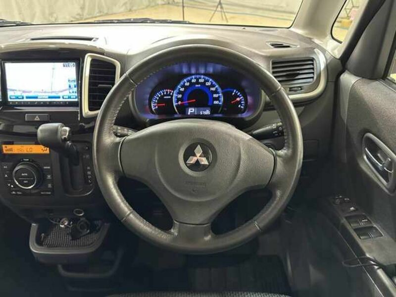 DELICA D2