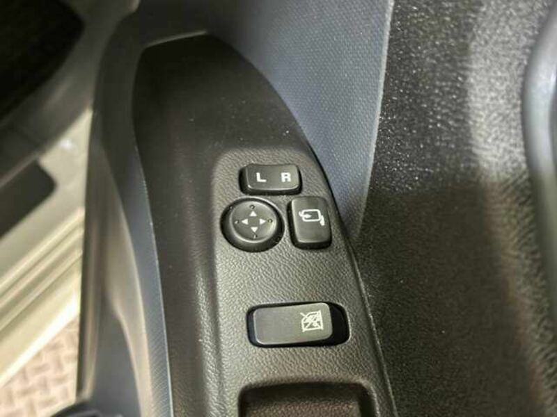 DELICA D2