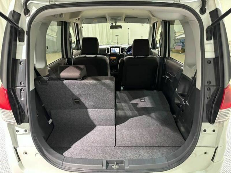 DELICA D2