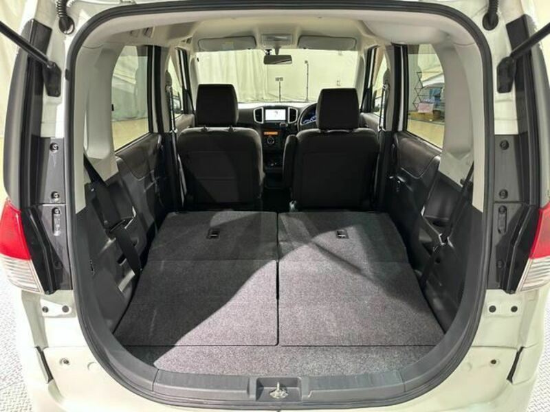DELICA D2