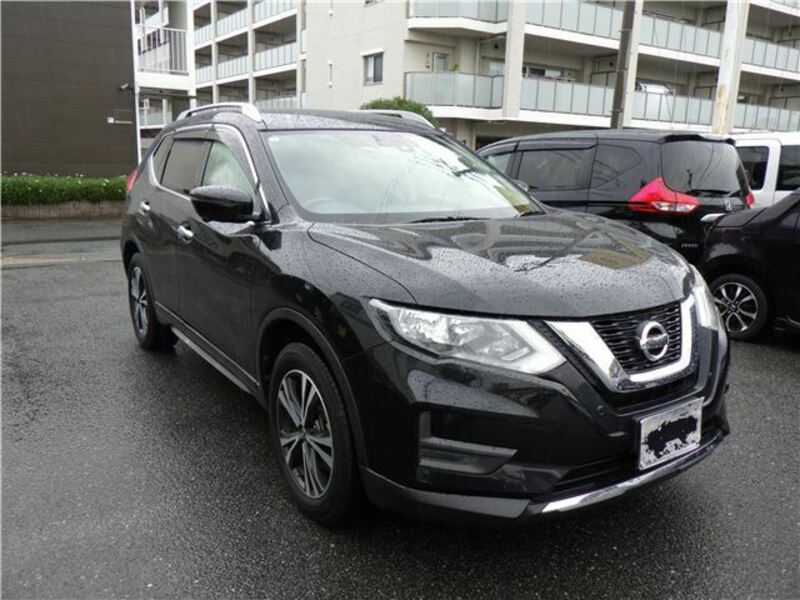 X-TRAIL
