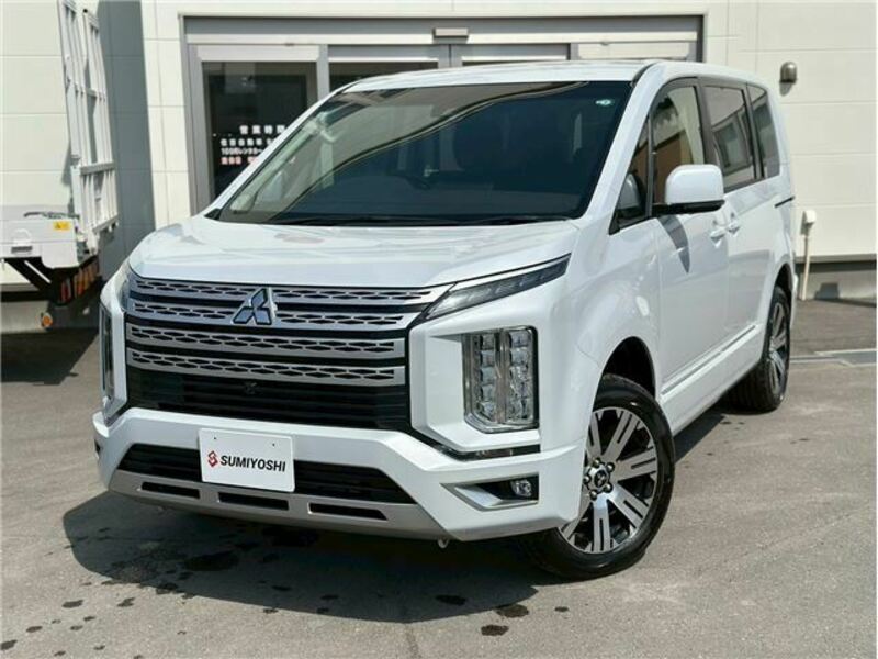 MITSUBISHI DELICA D5