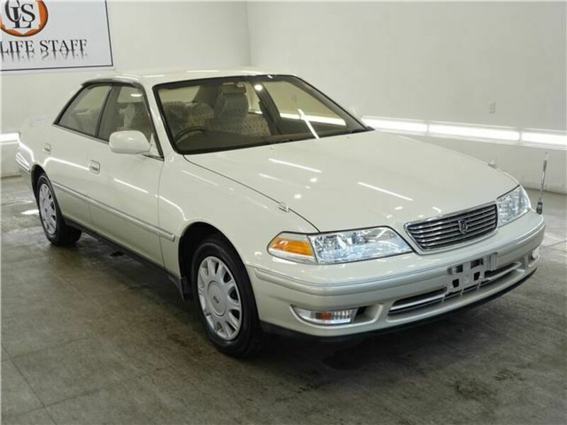 TOYOTA MARK II