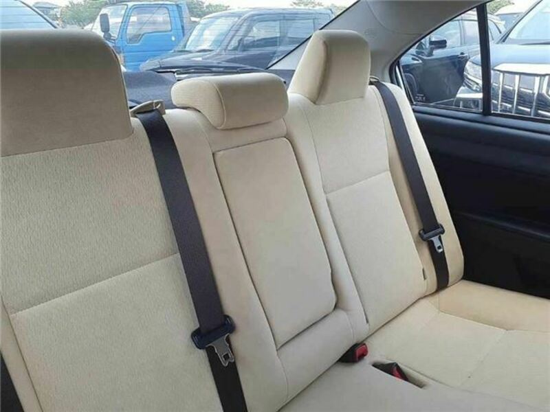 COROLLA AXIO