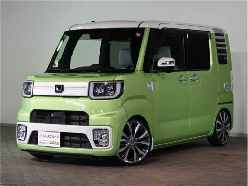 DAIHATSU WAKE