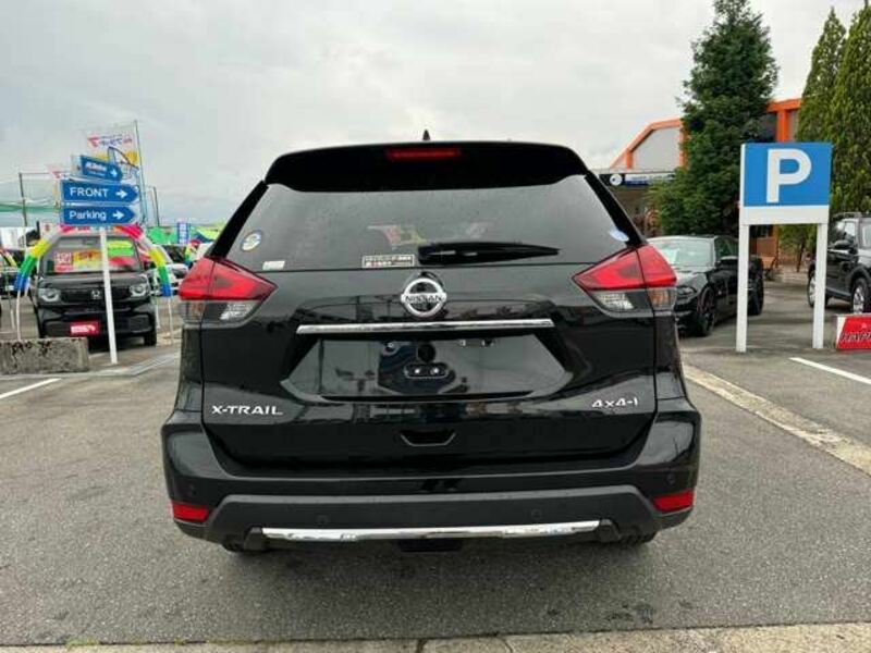 X-TRAIL