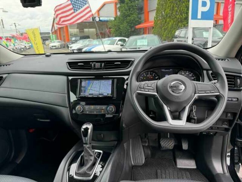 X-TRAIL