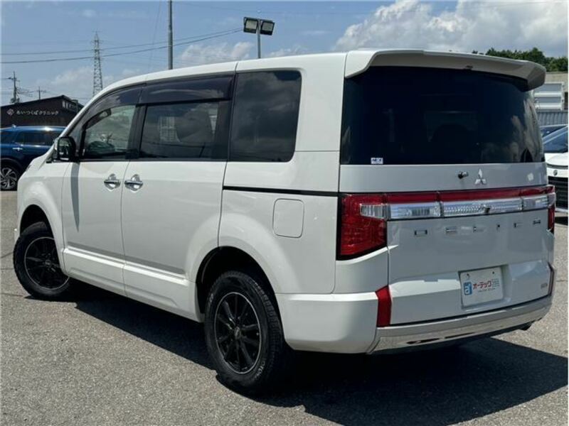 DELICA D5