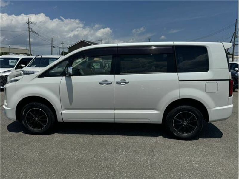 DELICA D5