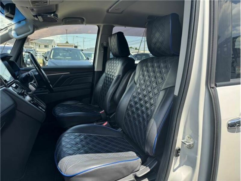 DELICA D5