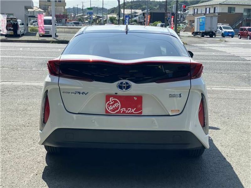 PRIUS PHV