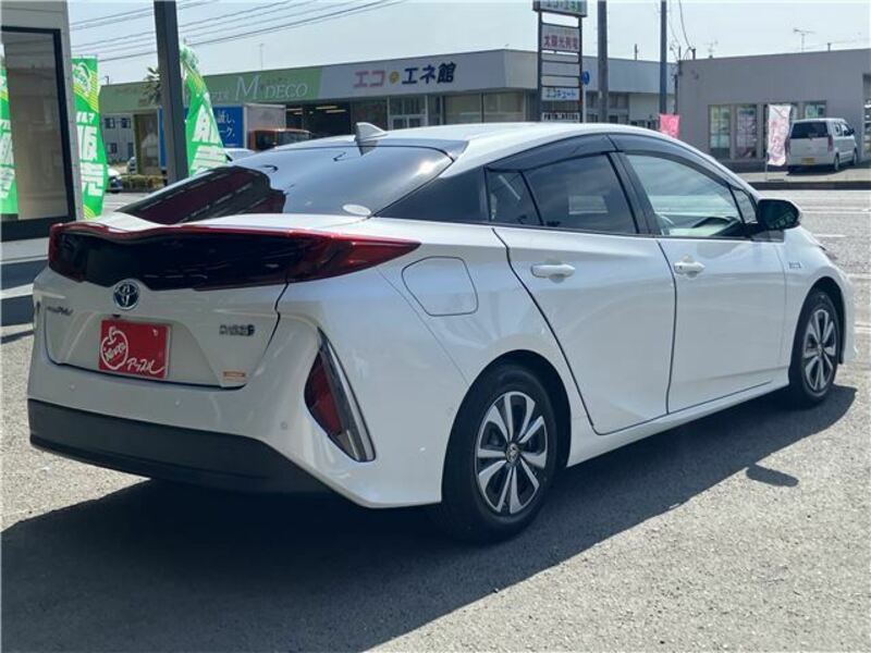 PRIUS PHV
