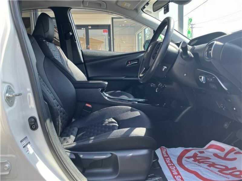 PRIUS PHV