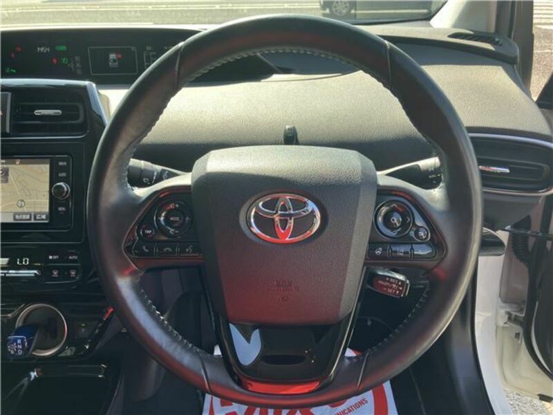 PRIUS PHV