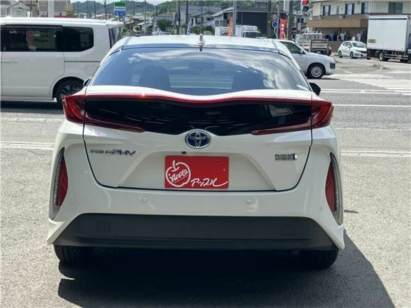 PRIUS PHV
