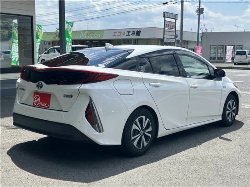 PRIUS PHV