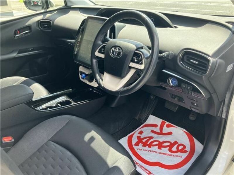 PRIUS PHV