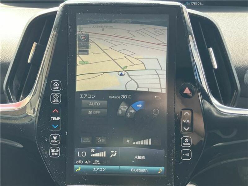 PRIUS PHV