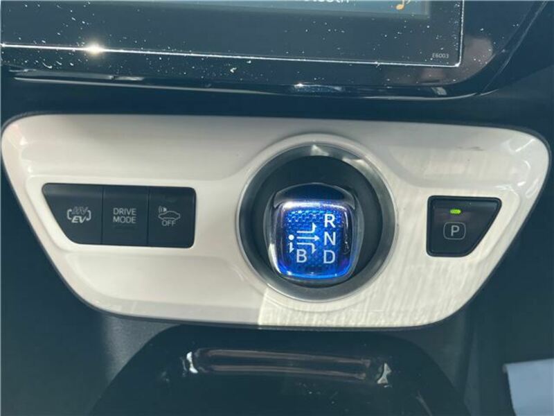 PRIUS PHV