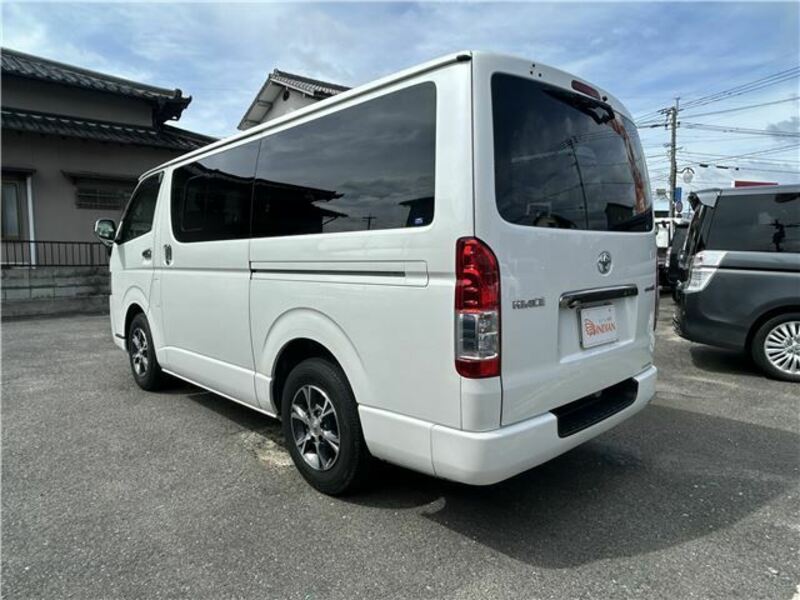 HIACE