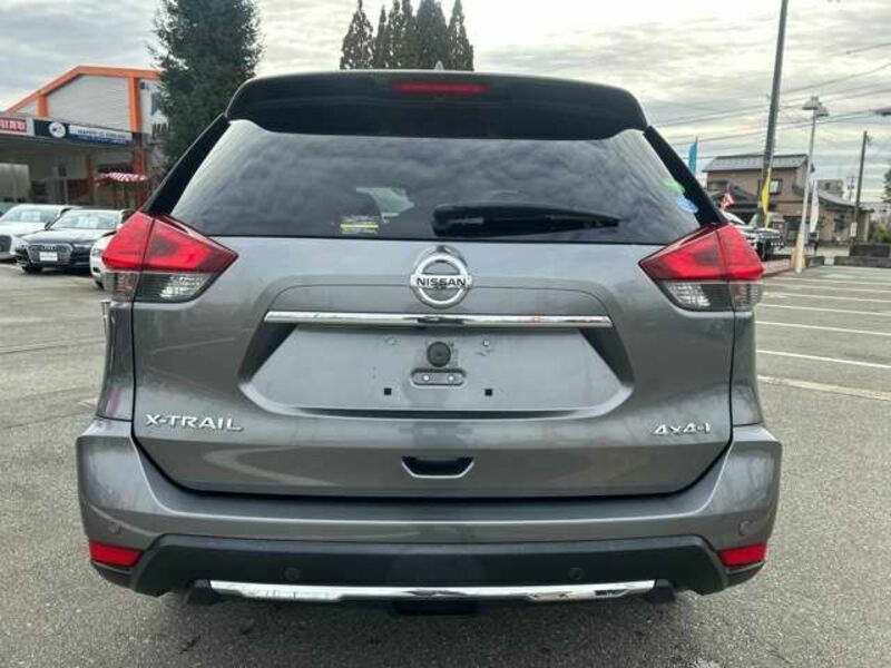 X-TRAIL
