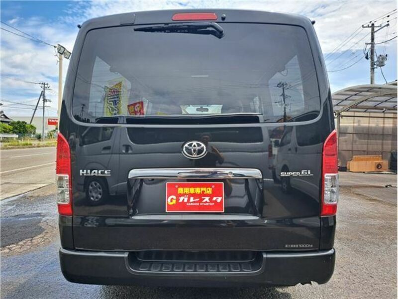 HIACE VAN