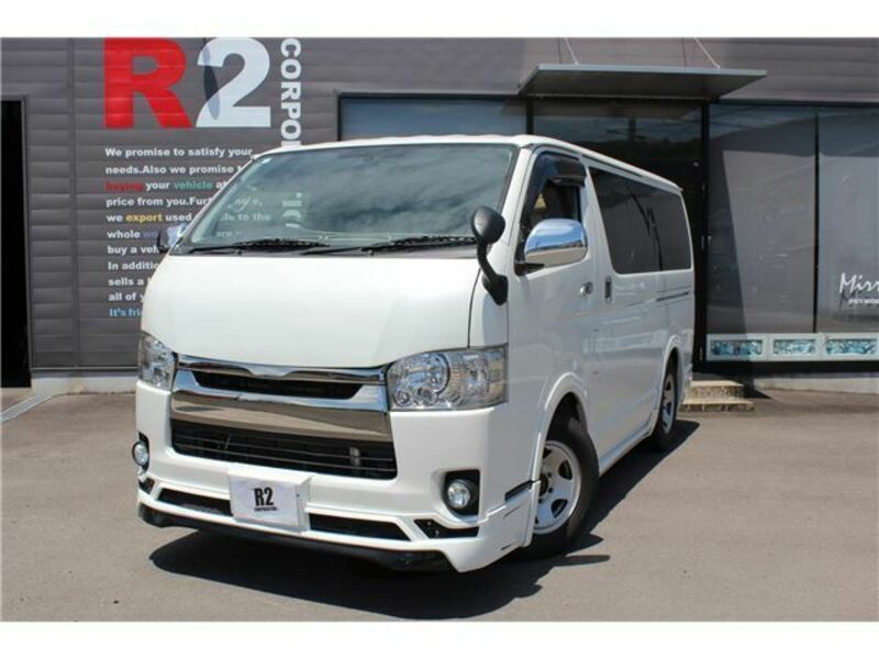 TOYOTA HIACE VAN