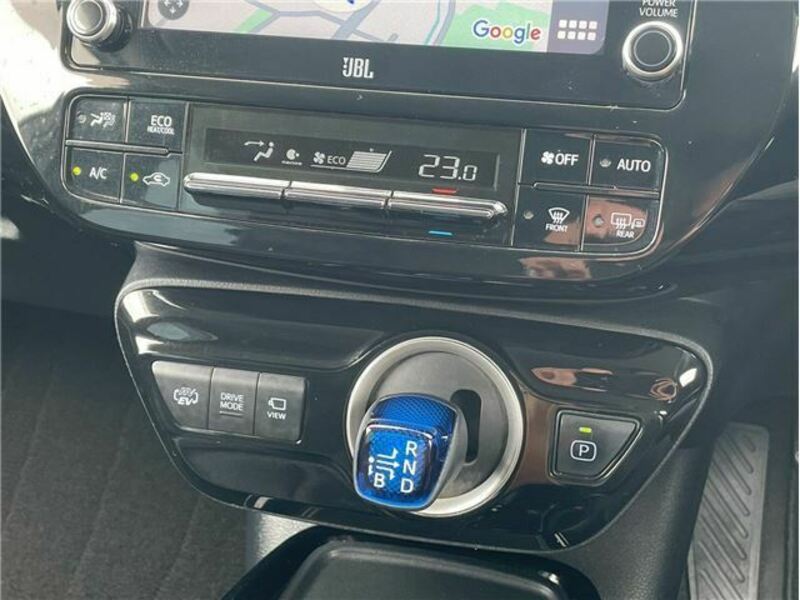PRIUS PHV