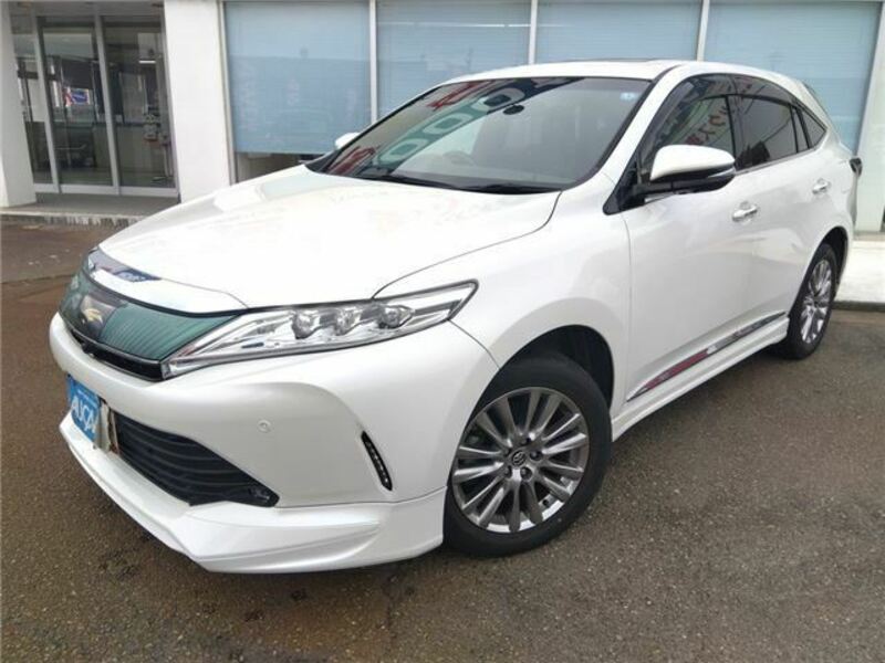 TOYOTA HARRIER