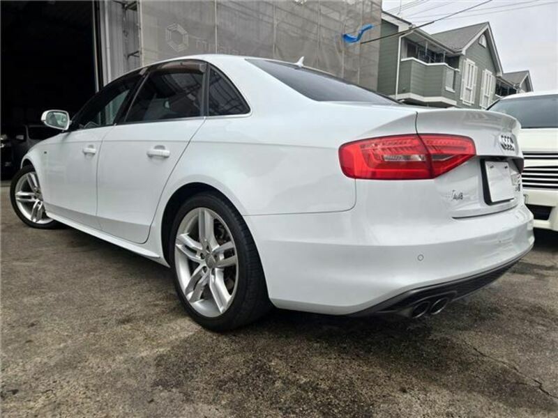 A4