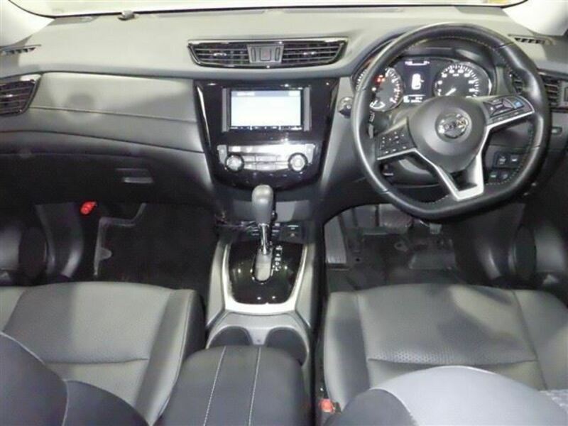 X-TRAIL