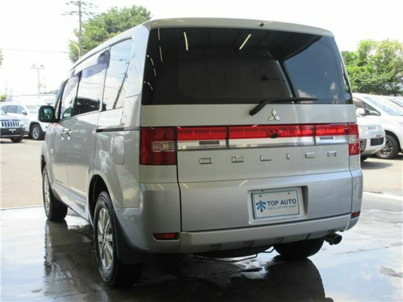 DELICA D5
