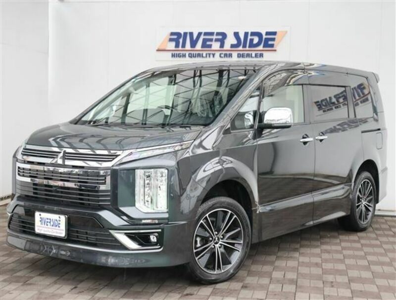 MITSUBISHI DELICA D5