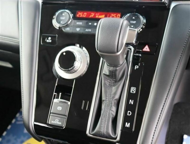 DELICA D5