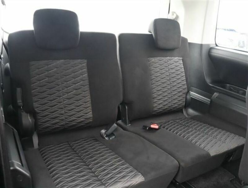 DELICA D5
