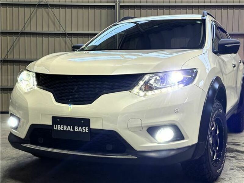 X-TRAIL