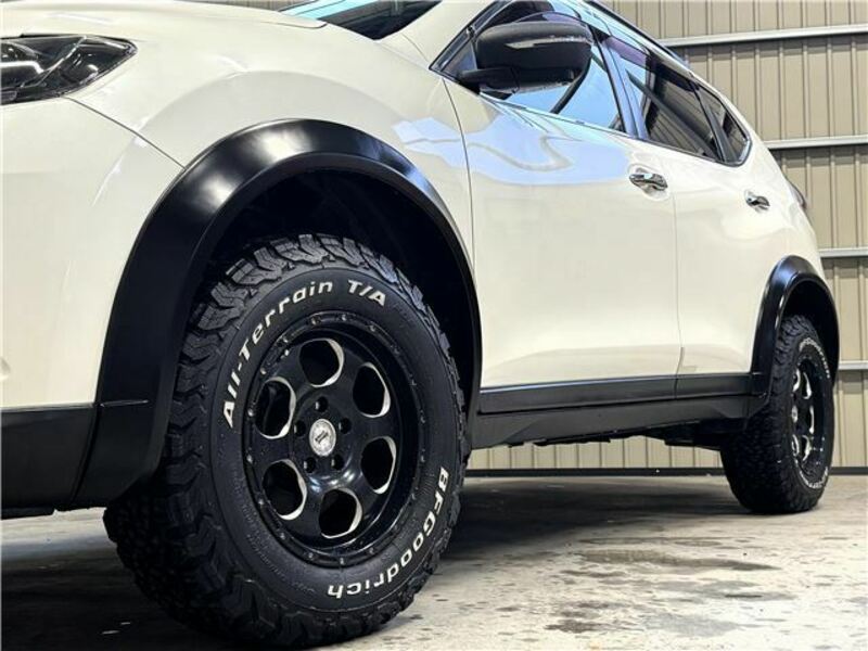 X-TRAIL