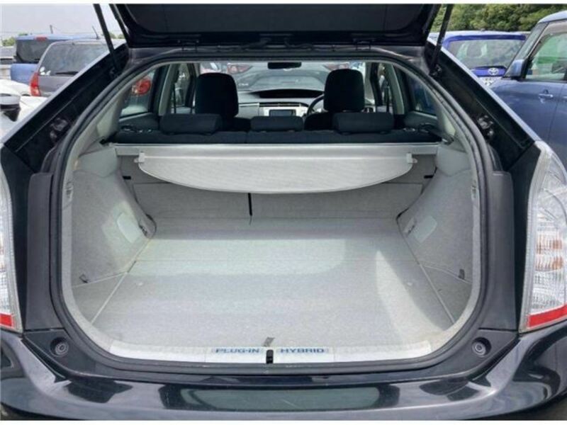 PRIUS PHV