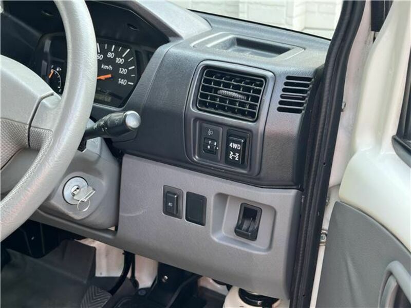 CLIPPER TRUCK