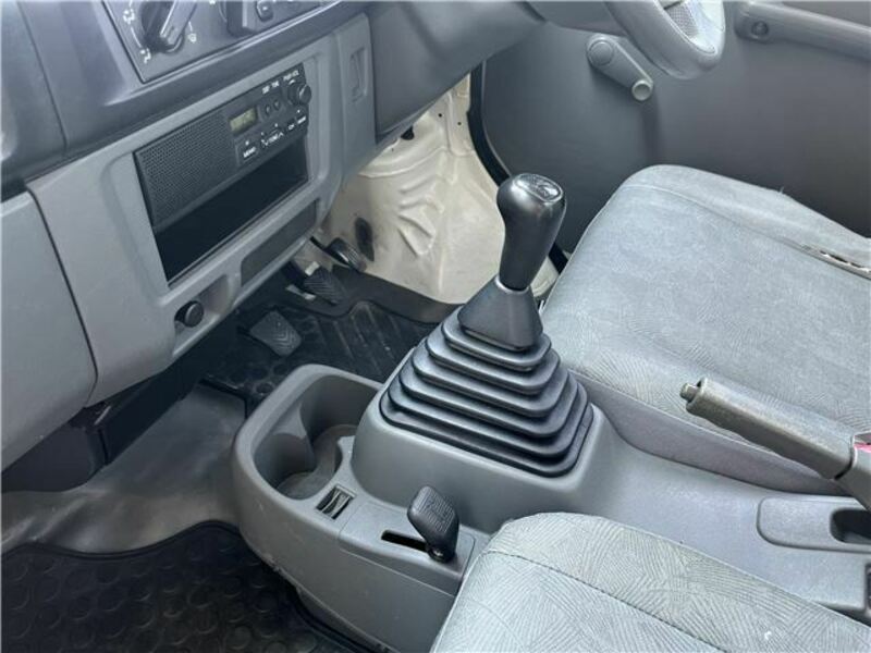 CLIPPER TRUCK