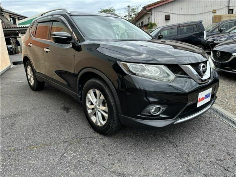X-TRAIL