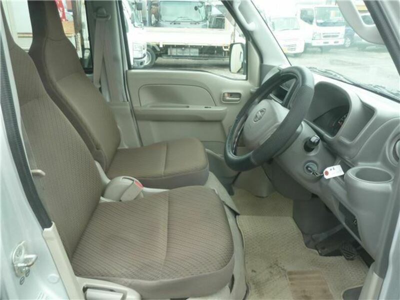 CLIPPER VAN